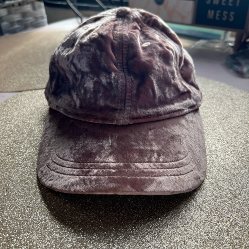 Madewell Silk Blend Velour Hat